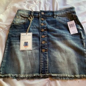 Size 3 Juniors Button Down Jean Skirt